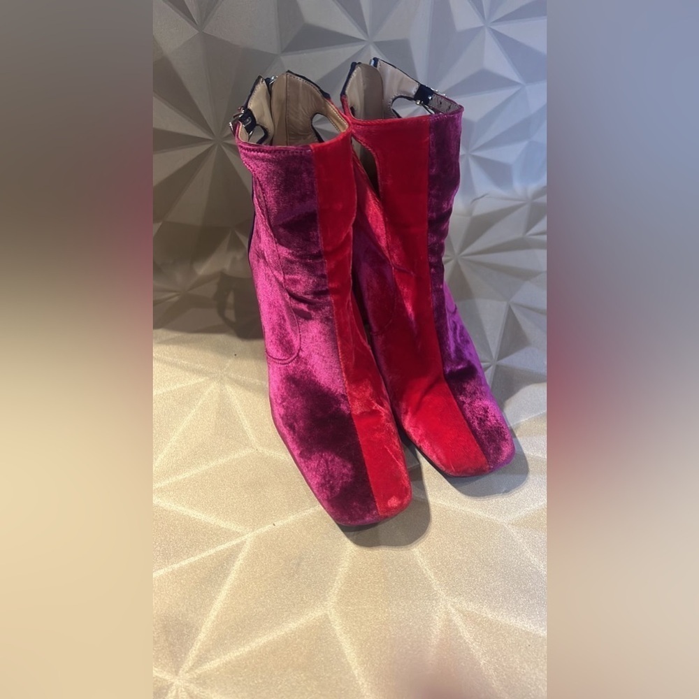 Toga Pulla velvet color block ankle boots fuschia & navy block heeel